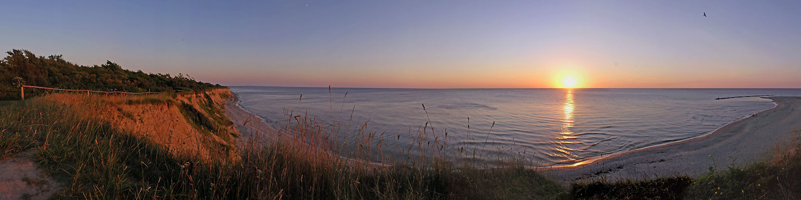 Panorama: Ahrenshoop Sonnenuntergang Steilküste - Motivnummer: fdz-hoh-03