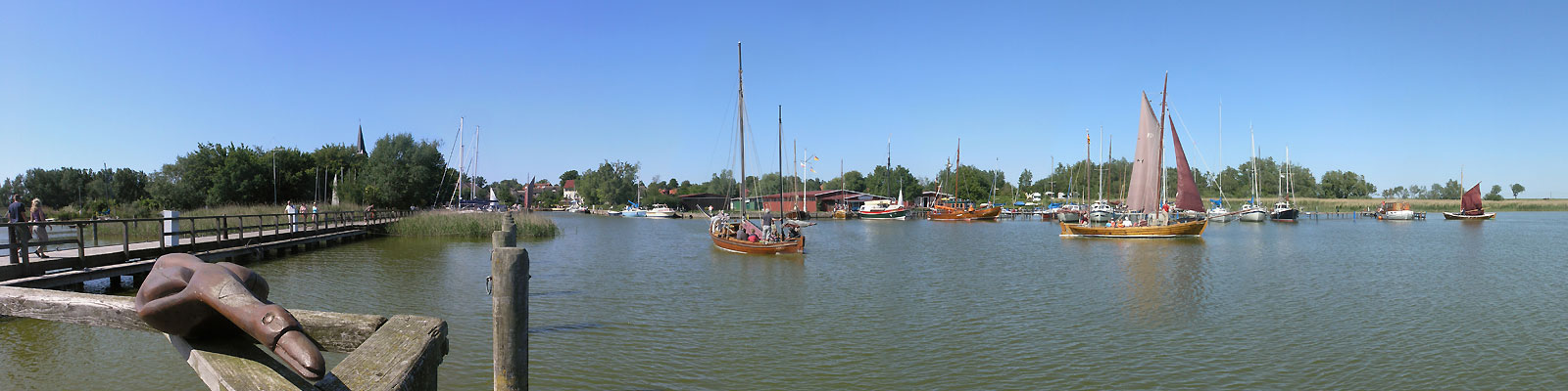 Panorama: Wustrow Zeesboote - Motivnummer: fdz-wus-04