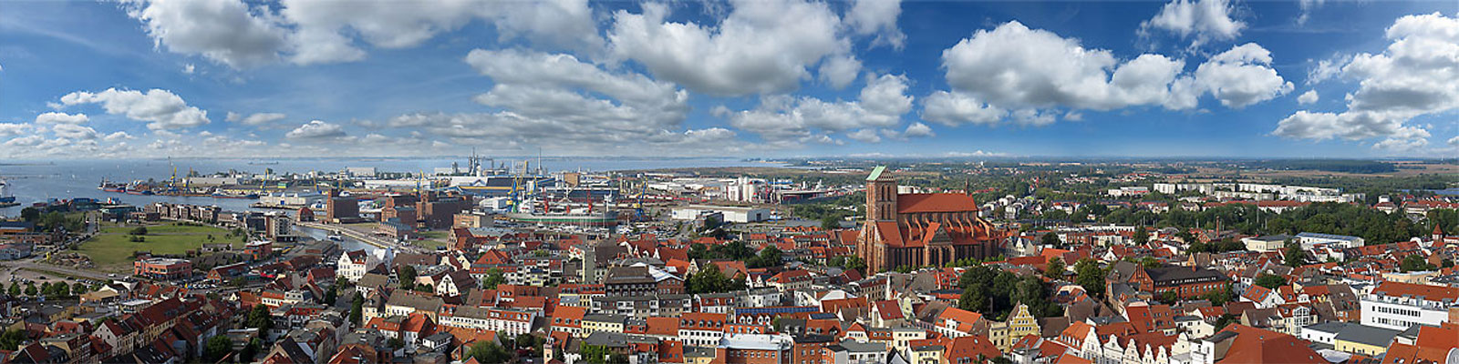 Panorama: Wismar von oben - Motivnummer: hwi-alt-02